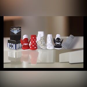 6 pairs TRUMPETTE Cruz Baby Socks 0-12 Months NEW